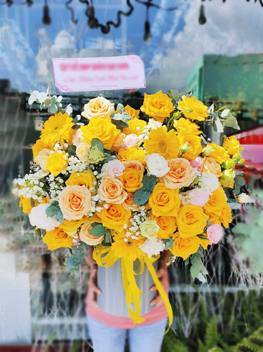 Đặt Giỏ Hoa Chúc Mừng