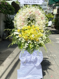 Kệ Hoa Viếng Sang Trọng