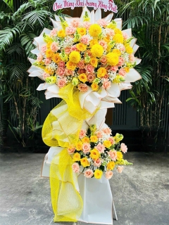 Kệ Hoa Khai Trương Công Ty Hiện Đại